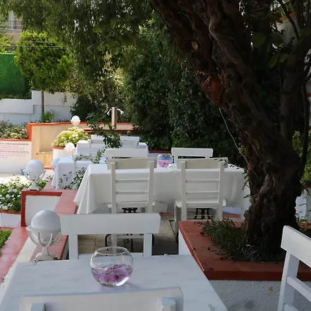 Otel Merit Halki Palace 4*