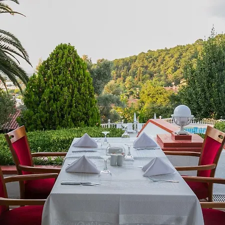 Merit Halki Palace Otel 4*