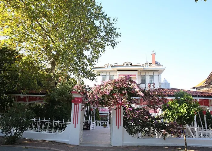 Merit Halki Palace Hotel Heybeliada