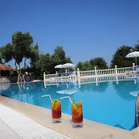 Merit Halki Palace 4* Heybeliada