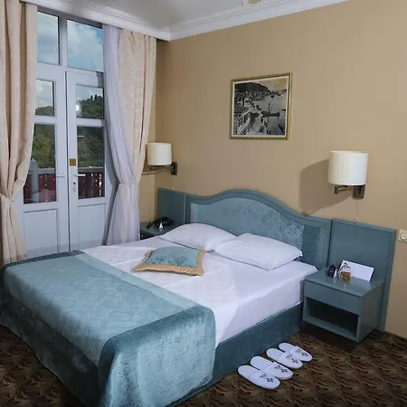 Merit Halki Palace 4* Heybeliada