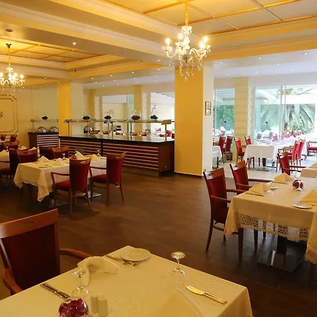 Merit Halki Palace 4* Heybeliada