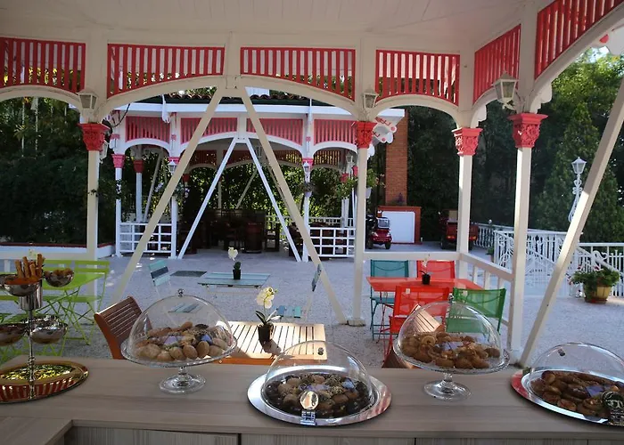 Merit Halki Palace Hotel Heybeliada