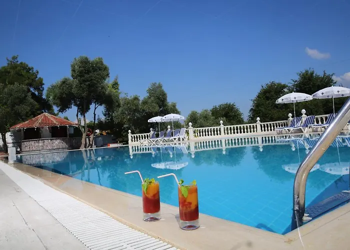 Merit Halki Palace 4* Heybeliada