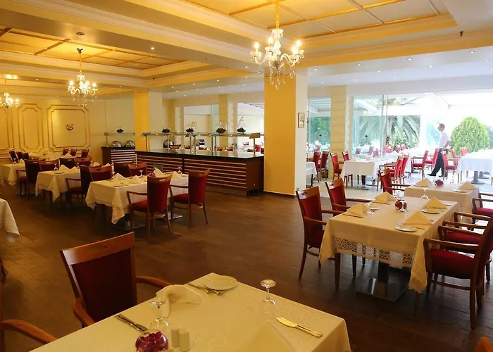 Merit Halki Palace 4* Heybeliada