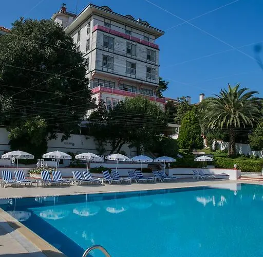 Hotel Merit Halki Palace