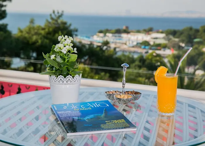 Merit Halki Palace 4* Heybeliada