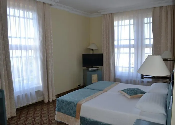 Hotel Merit Halki Palace Heybeliada